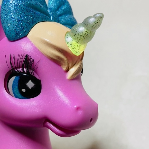 Zuru Pets Alive Unicorn Coral Lights Sound Reacts to Touch - Picture 7 of 9